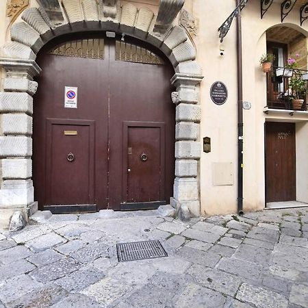 Iflat Agli Archetti Del Centro Daire Palermo Dış mekan fotoğraf