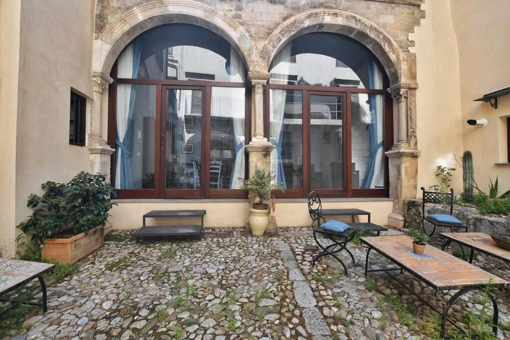 Iflat Agli Archetti Del Centro Daire Palermo Dış mekan fotoğraf
